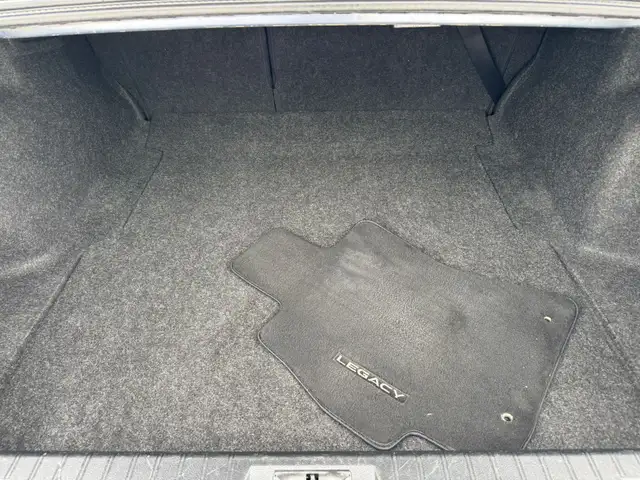 2016 Subaru Legacy 2.5i Limited AWD : Low Mileage - Photo 16