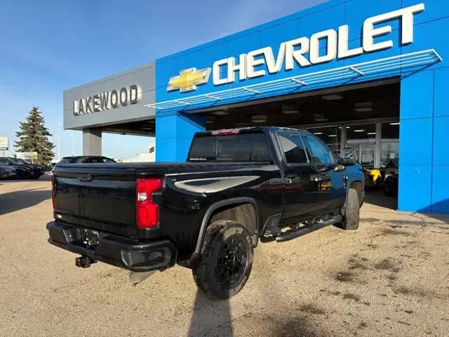 2024 Chevrolet Silverado 2500HD LTZ Midnight Edition 6.6L - Photo 5