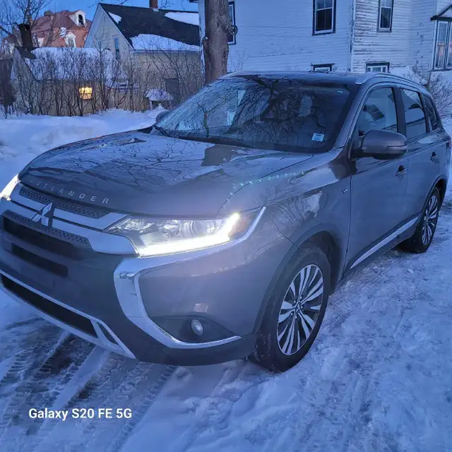2019 Mitsubishi Outlander 7 Passenger - Photo 4