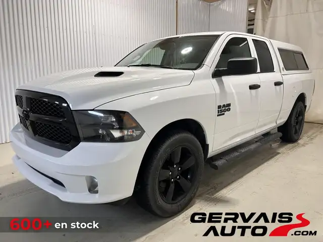 RAM 1500 Classic Express Quad Cab 4x4 caisse de 6 pi 4 po 2022 à