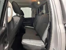 RAM 1500 Classic Express Quad Cab 4x4 caisse de 6 pi 4 po 2022 à - Photo 16