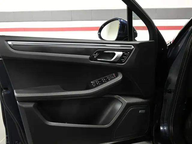 2021 Porsche Macan No Accident BOSE 360CAM Panoramic Roof Vented - Photo 11