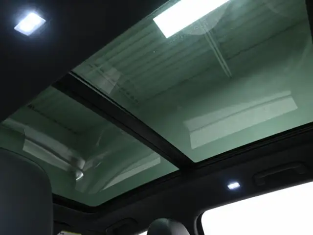 2025 Volkswagen Tiguan Comfortline R-Line R-Line Black Edition N - Photo 21