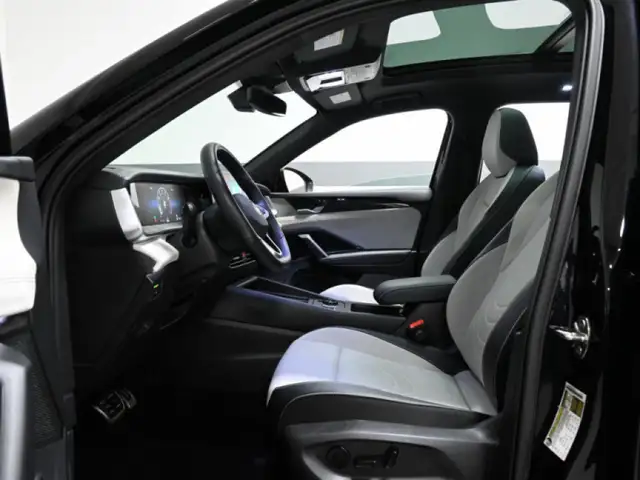 2025 Volkswagen Tiguan Comfortline R-Line R-Line Black Edition N - Photo 22