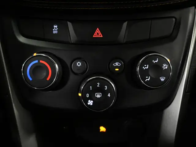 2018 Chevrolet Trax LT No Accident BOSE Leather Sunroof Blind Sp - Photo 20