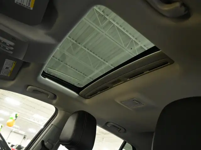 2018 Chevrolet Trax LT No Accident BOSE Leather Sunroof Blind Sp - Photo 22