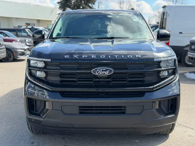 2026 Ford Expedition ACTIVE MAX | ENGINE BLOCK HEATER | KEYLESS - Photo 4