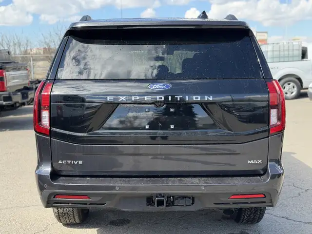 2026 Ford Expedition ACTIVE MAX | ENGINE BLOCK HEATER | KEYLESS - Photo 8
