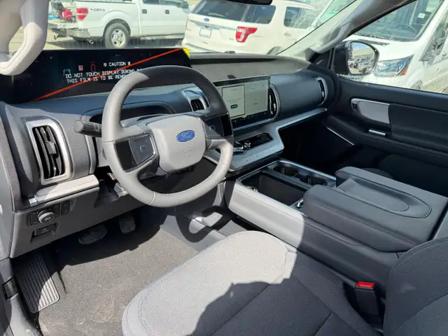 2026 Ford Expedition ACTIVE MAX | ENGINE BLOCK HEATER | KEYLESS - Photo 14