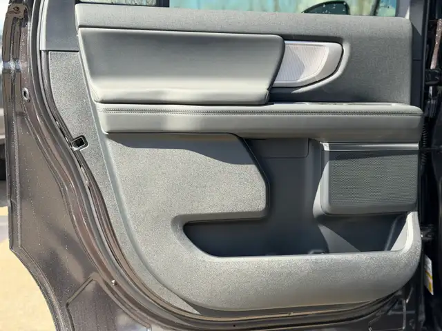 2026 Ford Expedition ACTIVE MAX | ENGINE BLOCK HEATER | KEYLESS - Photo 23