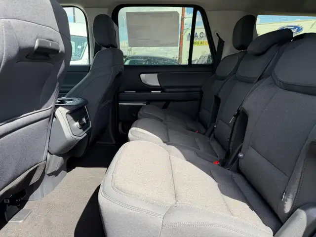 2026 Ford Expedition ACTIVE MAX | ENGINE BLOCK HEATER | KEYLESS - Photo 24