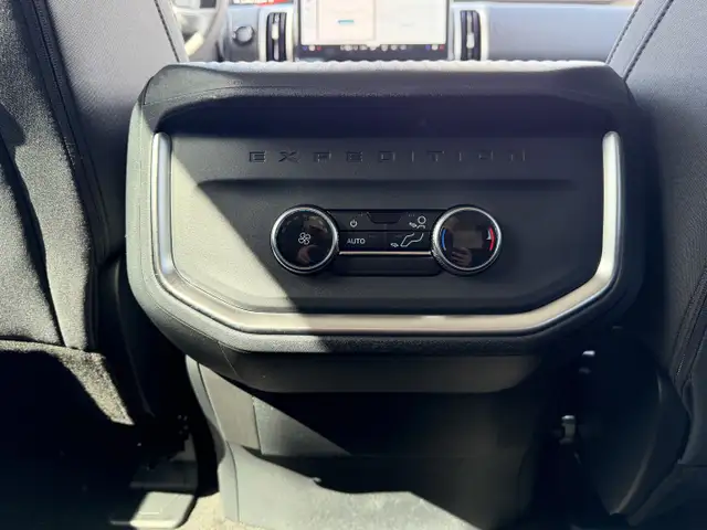 2026 Ford Expedition ACTIVE MAX | ENGINE BLOCK HEATER | KEYLESS - Photo 26