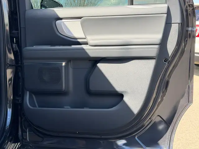 2026 Ford Expedition ACTIVE MAX | ENGINE BLOCK HEATER | KEYLESS - Photo 27