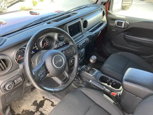 2021 Jeep Wrangler Willys | ONE OWNER | MANUAL | BACKUP CAM - Photo 4