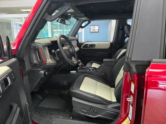 2026 Ford Bronco OUTERBANKS | 60TH ANNIVERSARY PACKAGE - Photo 11