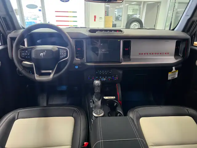 2026 Ford Bronco OUTERBANKS | 60TH ANNIVERSARY PACKAGE - Photo 14