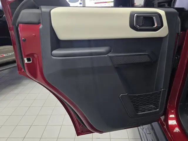 2026 Ford Bronco OUTERBANKS | 60TH ANNIVERSARY PACKAGE - Photo 16