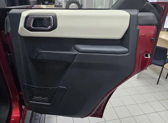 2026 Ford Bronco OUTERBANKS | 60TH ANNIVERSARY PACKAGE - Photo 18