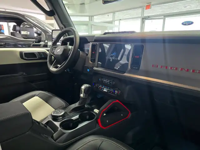 2026 Ford Bronco OUTERBANKS | 60TH ANNIVERSARY PACKAGE - Photo 23