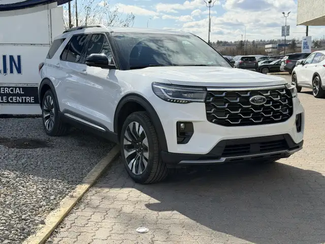 2026 Ford Explorer PLATINUM | LUX LEATHER PACKAGE | - Photo 2