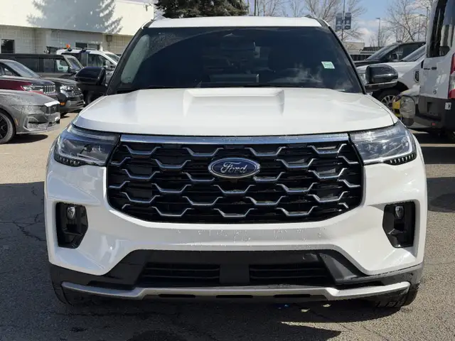 2026 Ford Explorer PLATINUM | LUX LEATHER PACKAGE | - Photo 4