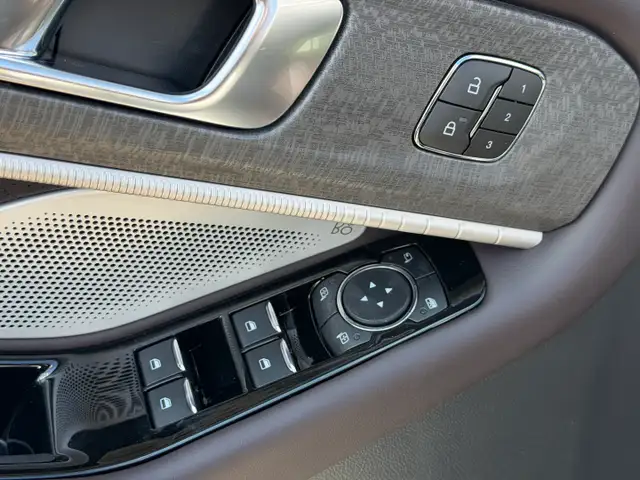 2026 Ford Explorer PLATINUM | LUX LEATHER PACKAGE | - Photo 13