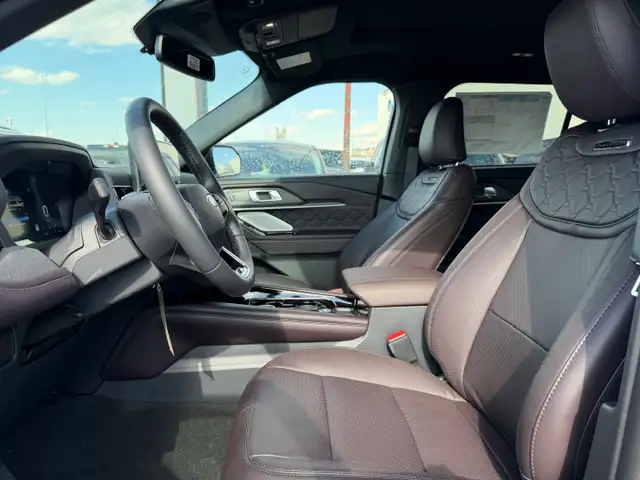 2026 Ford Explorer PLATINUM | LUX LEATHER PACKAGE | - Photo 15