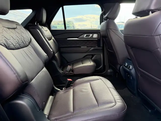2026 Ford Explorer PLATINUM | LUX LEATHER PACKAGE | - Photo 30