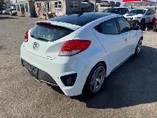 2014 Hyundai Veloster TURBO, MANUAL, WHEELS, DRIVES GREAT, AS IS - Photo 5