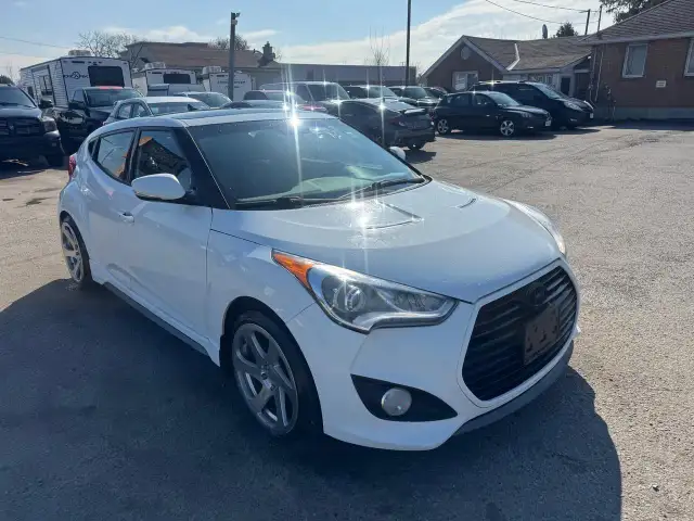 2014 Hyundai Veloster TURBO, MANUAL, WHEELS, DRIVES GREAT, AS IS - Photo 7