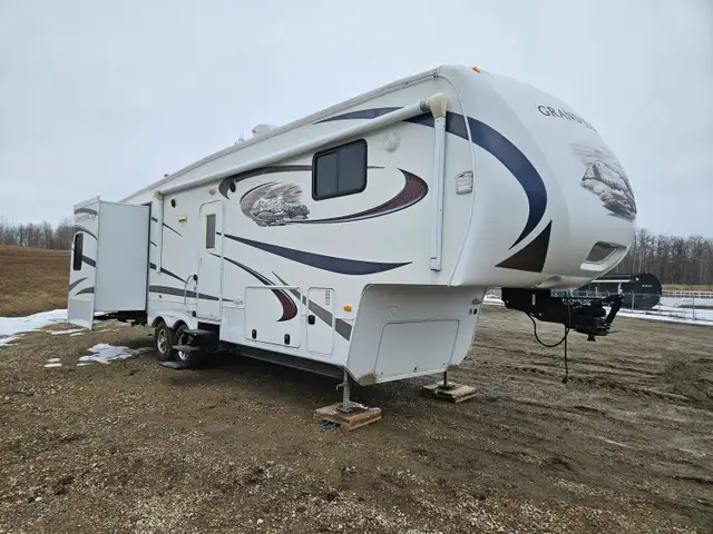 2010 Dutchman 300RL 30 Ft T/A 5th Wheel Travel Trailer Grand Jun - Photo 2