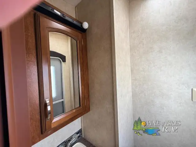 2016 Forest River RV Wildwood DLX 402QBQ - Photo 12