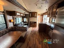 2016 Forest River RV Wildwood DLX 402QBQ - Photo 14