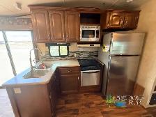 2016 Forest River RV Wildwood DLX 402QBQ - Photo 17