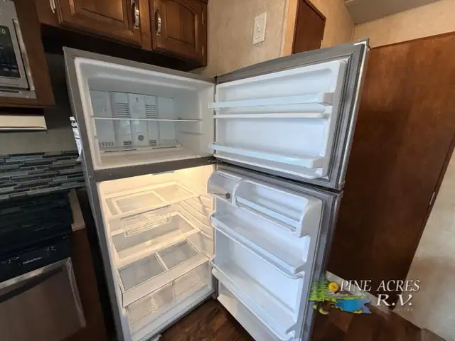 2016 Forest River RV Wildwood DLX 402QBQ - Photo 18