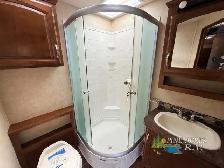 2016 Forest River RV Wildwood DLX 402QBQ - Photo 24