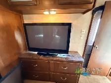 2016 Forest River RV Wildwood DLX 402QBQ - Photo 28