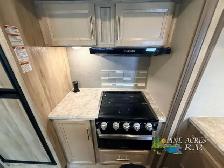 2020 Coachmen RV Catalina Legacy 333BHTSCK - Photo 17