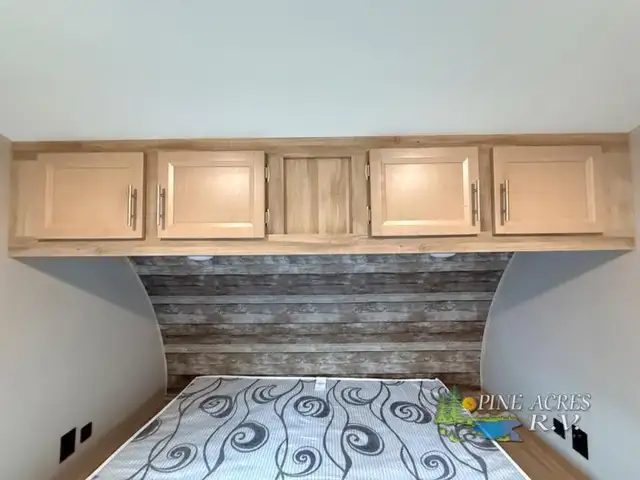 2020 Coachmen RV Catalina Legacy 333BHTSCK - Photo 37