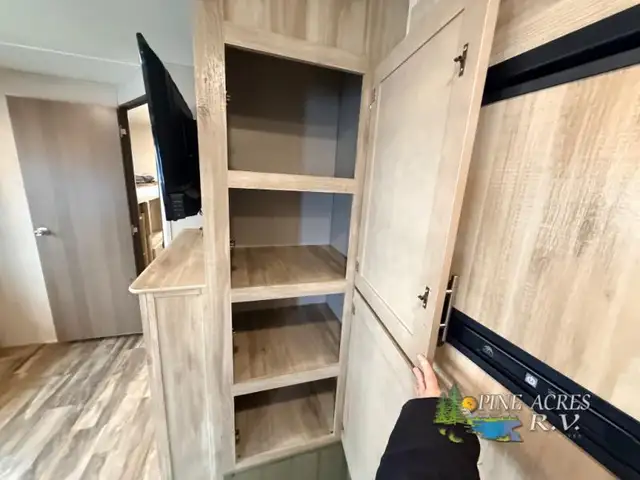 2020 Coachmen RV Catalina Legacy 333BHTSCK - Photo 38