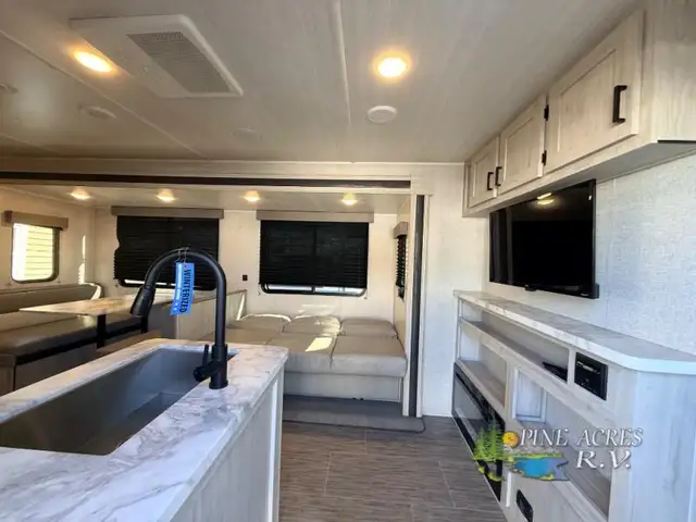 2023 EAST TO WEST Silver Lake 27K2D - Photo 3