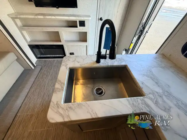 2023 EAST TO WEST Silver Lake 27K2D - Photo 17