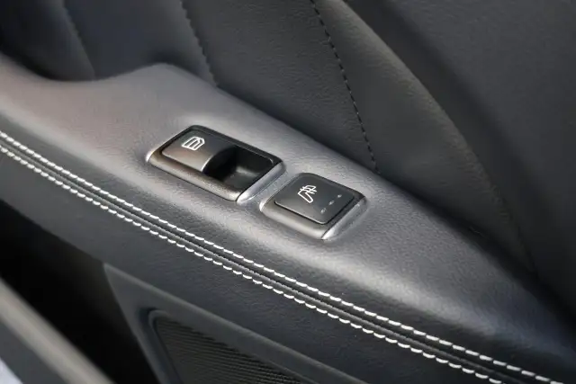 2017 Mercedes-Benz CLS-Class CLS550 4MATIC - AMGPKG|SUNROOF|NAVI - Photo 11