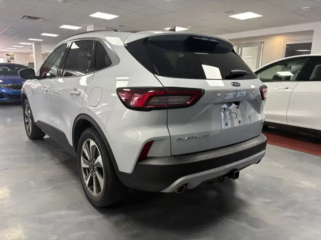 2025 Ford Escape Platinum AWD - Photo 6