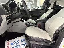 2025 Ford Escape Platinum AWD - Photo 11