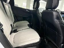 2025 Ford Escape Platinum AWD - Photo 18