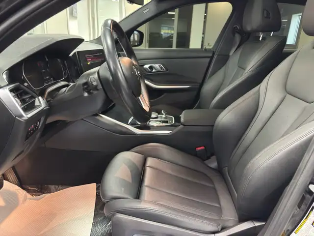 2021 BMW 3-Series 330i xDrive Sedan North America - Photo 12