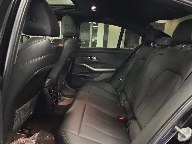 2021 BMW 3-Series 330i xDrive Sedan North America - Photo 15