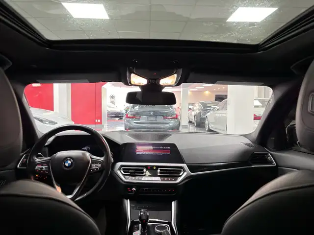 2021 BMW 3-Series 330i xDrive Sedan North America - Photo 17