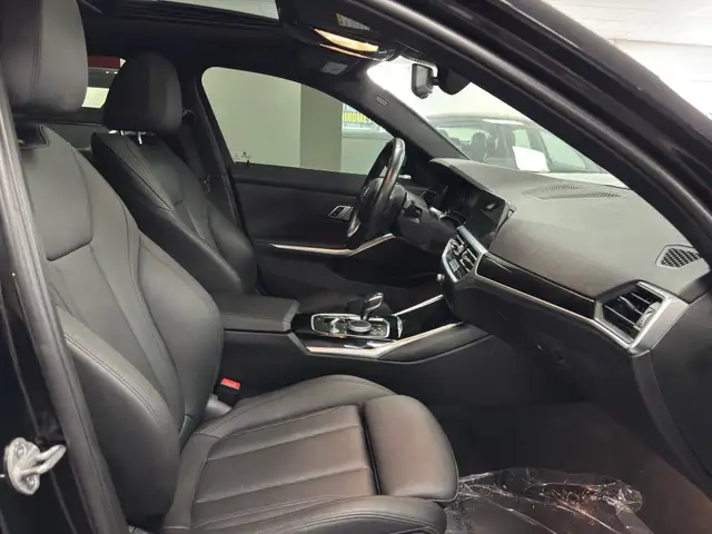 2021 BMW 3-Series 330i xDrive Sedan North America - Photo 20
